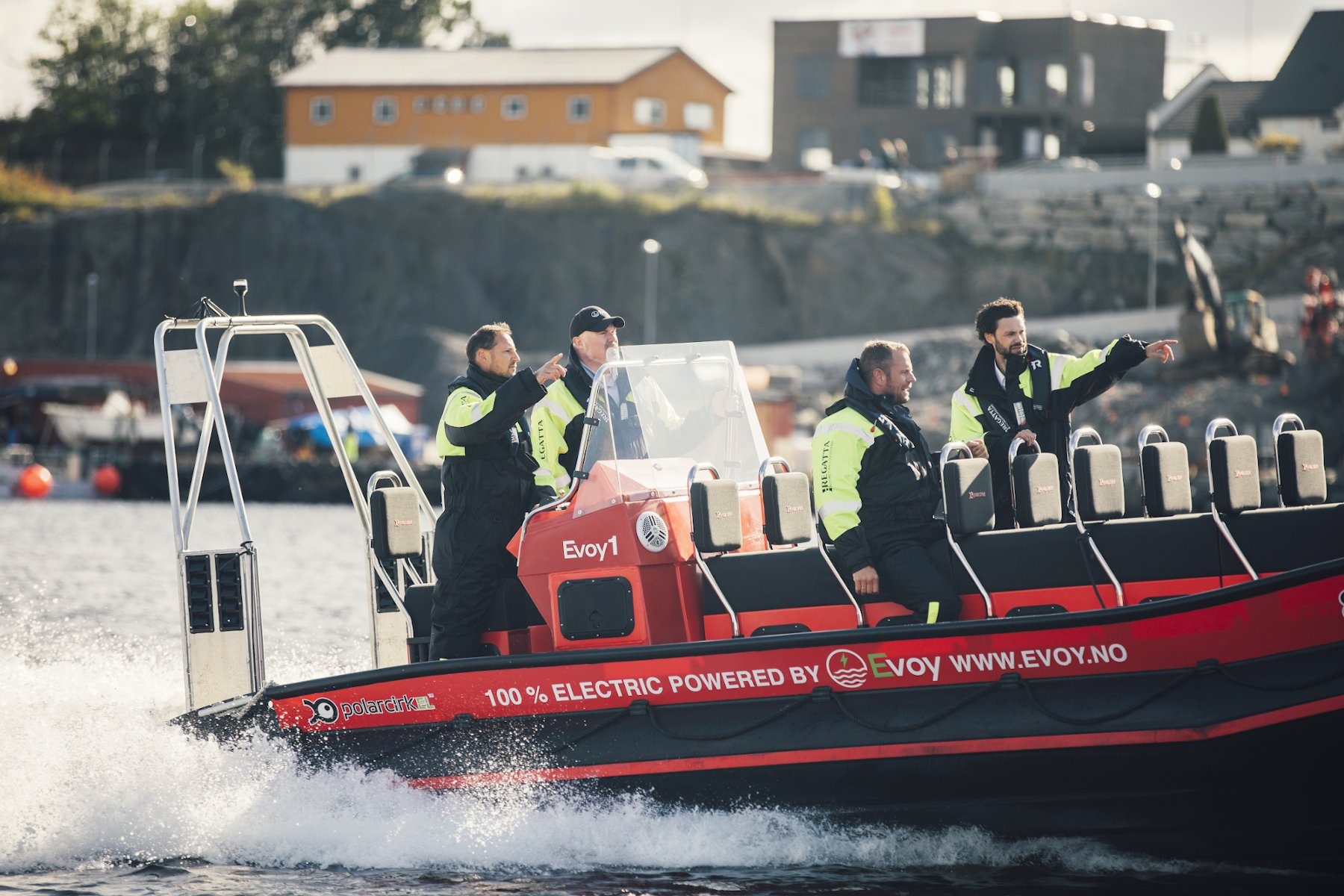 Image of the Crown Prince driving Evoy1 electric boat