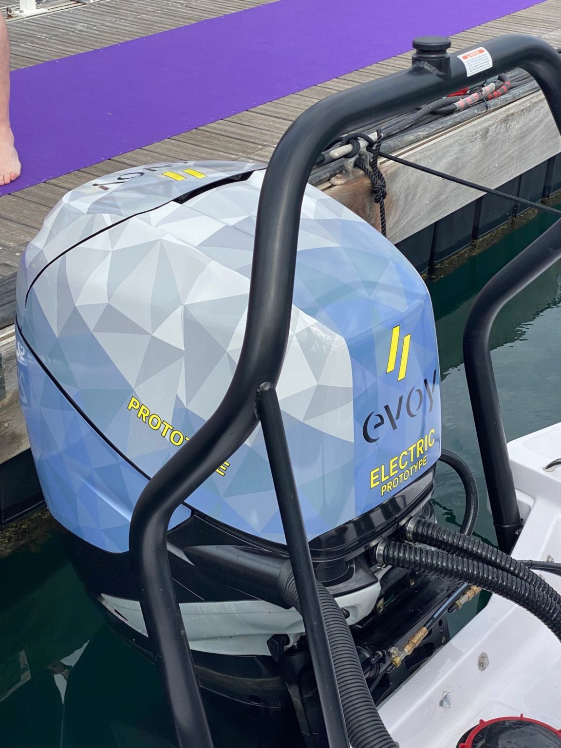 300+ HP ELECTRIC OUTBOARD WORLD PREMIERE AT CANNES