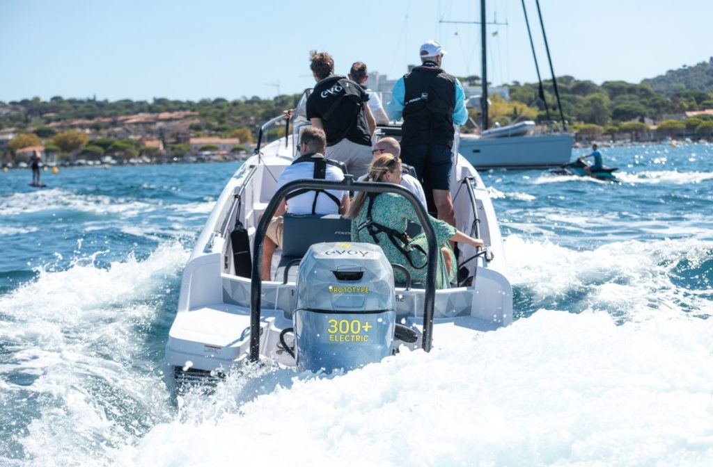 Axopar 25 electric boat powered by Evoy Saint Tropez