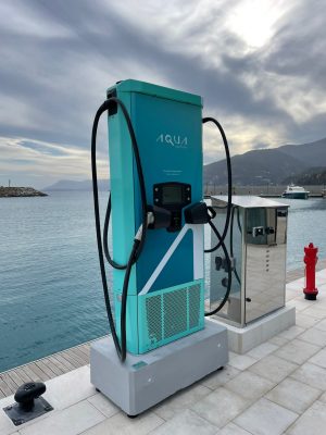 Aqua 75 - Fully marinized DC supercharger (Credit Aqua superPower)